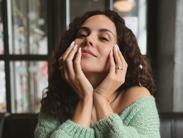 Каменских после слухов о разводе с Потапом призналась, что в ее новом клипе присутствуют особые символы 