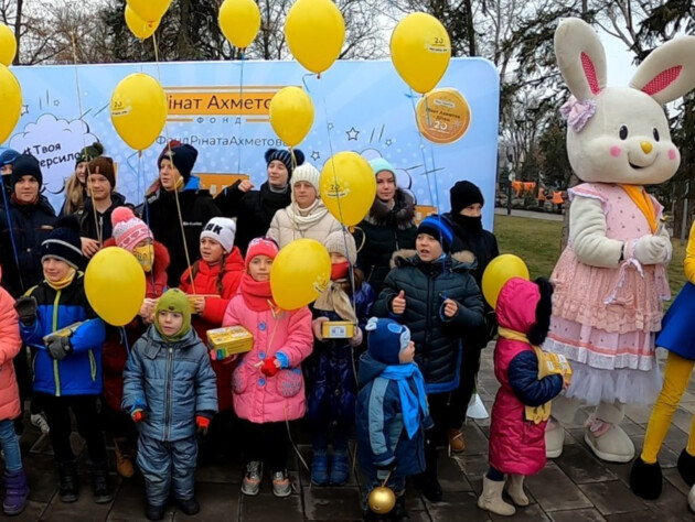 В Украине стартовала акция для детей от Фонда Рината Ахметова 