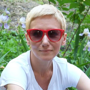 Неужели для того, чтобы написать, что Украина нуждается в помощи, The Economist нужна была белиберда, что у Путина все хорошо и будет еще лучше?