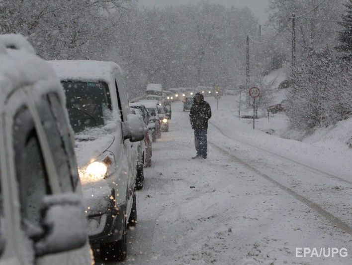 Европа страдает от морозов и снегопадов, непогода унесла жизни более 65 человек