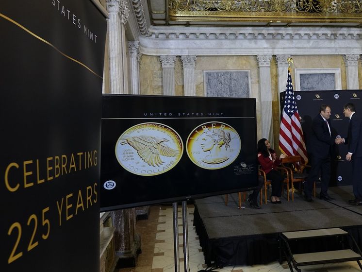 Казначейство США выпустило монету, на которой свобода изображена в виде чернокожей женщины