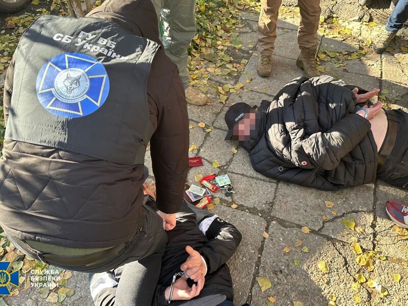 В Одесской области рэкетиры выдавали себя за сотрудников спецслужб и военкомата и "выбивали" деньги из военнообязанных – СБУ 