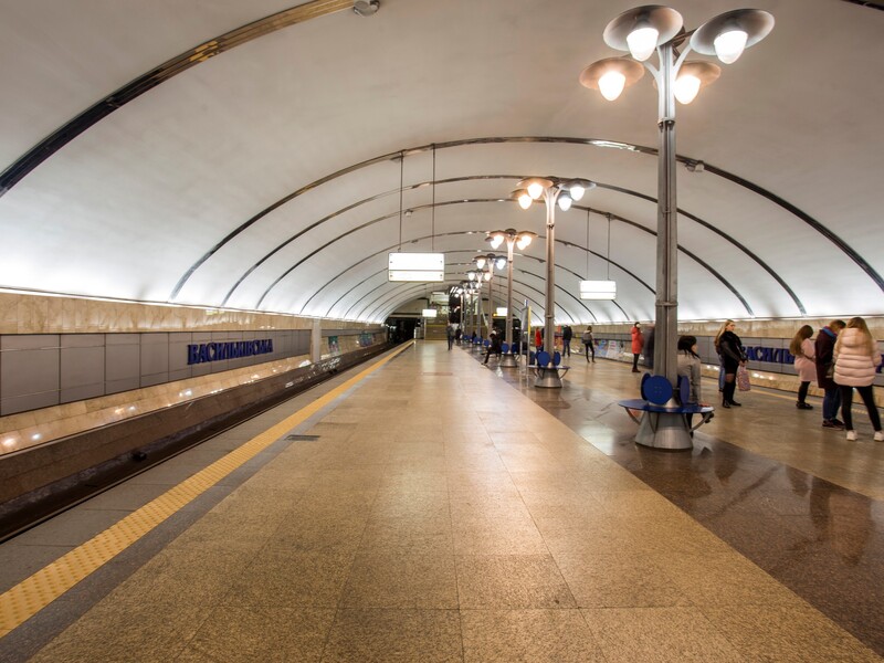 У Києві частину "синьої" гілки метро закриють на пів року