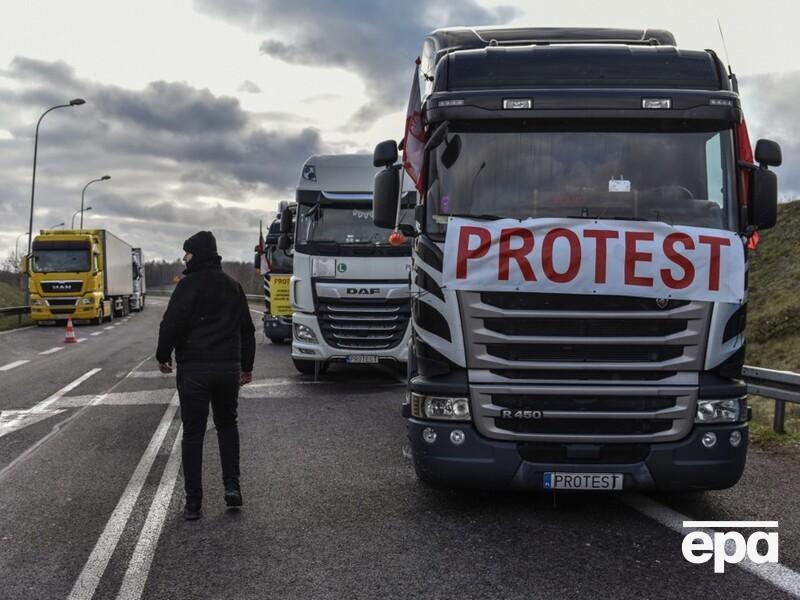 Венгерские перевозчики по примеру польских и словацких 11 декабря проведут акцию протеста на границе с Украиной