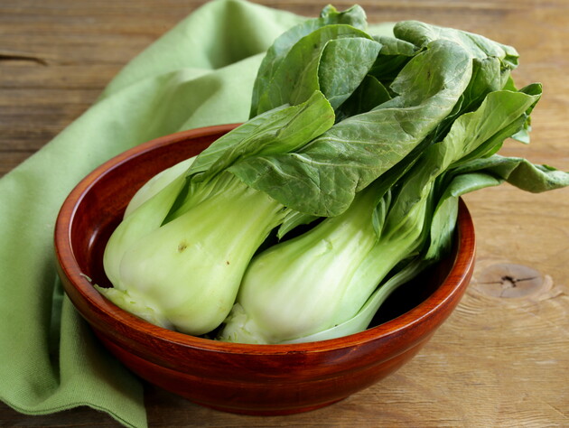 Как освежить увядшую зелень. Простой лайфхак