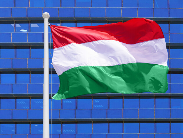 Венгрия готова снять вето на помощь Украине, если ЕС разморозит ее средства – советник Орбана