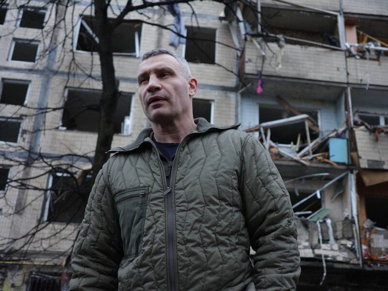 "Пошкоджено будівлю моргу". Кличко розповів про лікарню, яка постраждала внаслідок удару окупантів по Києву. Фото