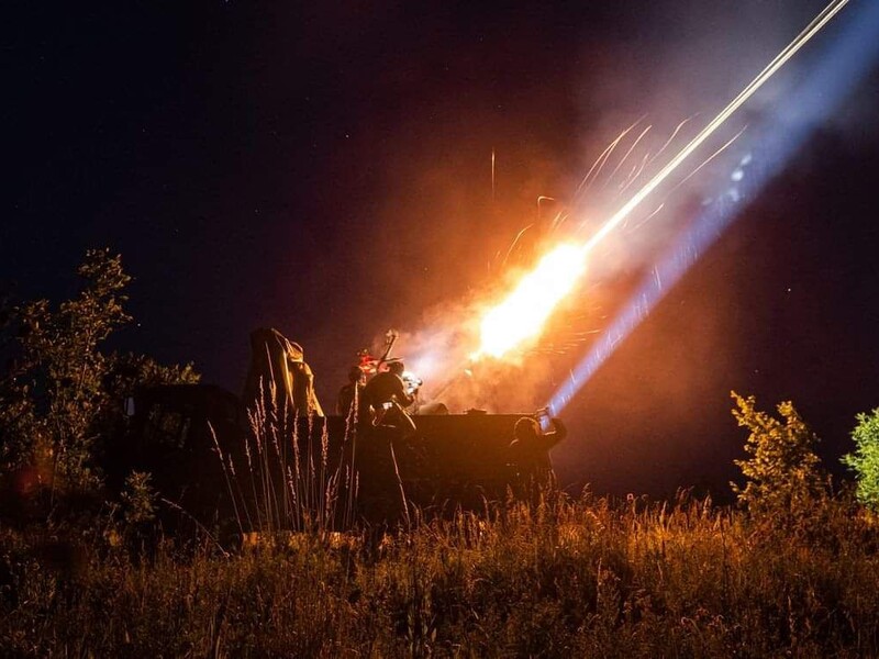 "Атаковали группами, волнами и по разным направлениям". В КГВА рассказали об отражении атаки дронов на Киев