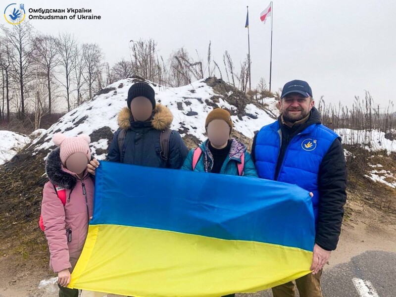 Украинским семьям при посредничестве Катара вернули троих украинских детей – Лубинец