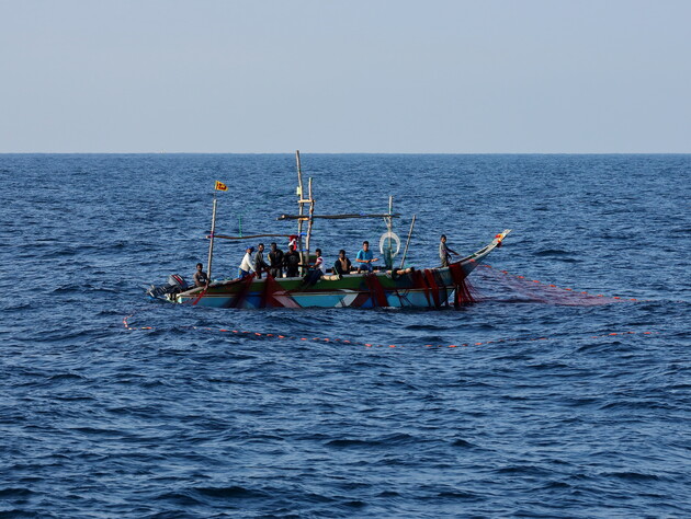 У берегов Ливии затонула лодка с беженцами. Погибло более 60 человек