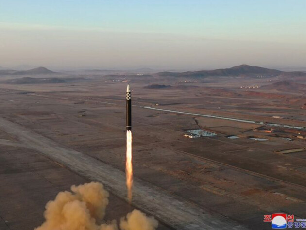 Северная Корея запустила две баллистические ракеты с интервалом в несколько часов 
