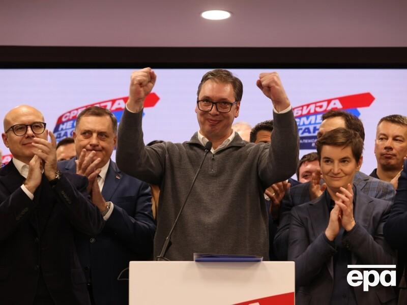 Партия президента Вучича побеждает на парламентских выборах в Сербии