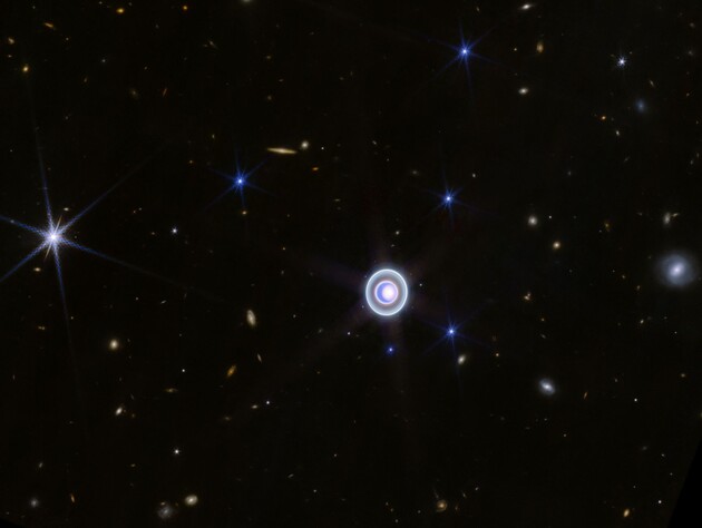 Телескоп James Webb сделал подробное фото Урана с кольцами