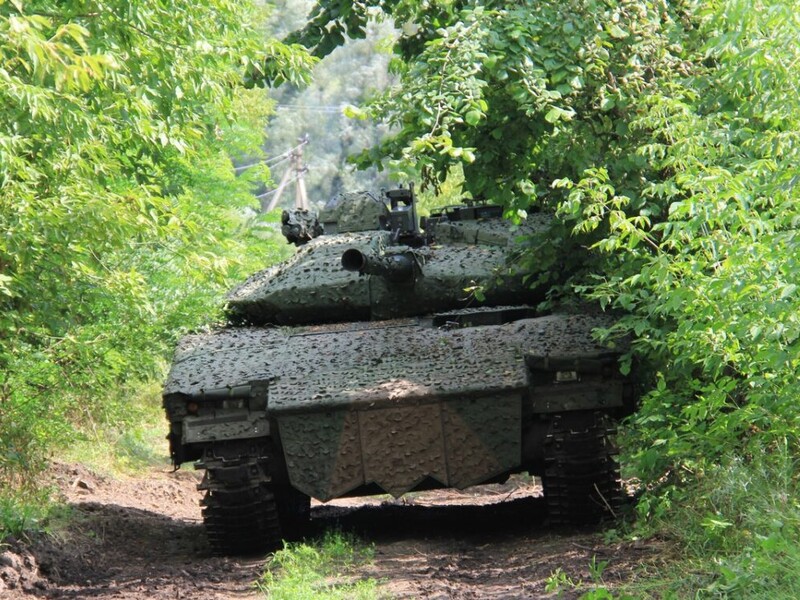 Дания и Швеция поставят Украине БМП CV90