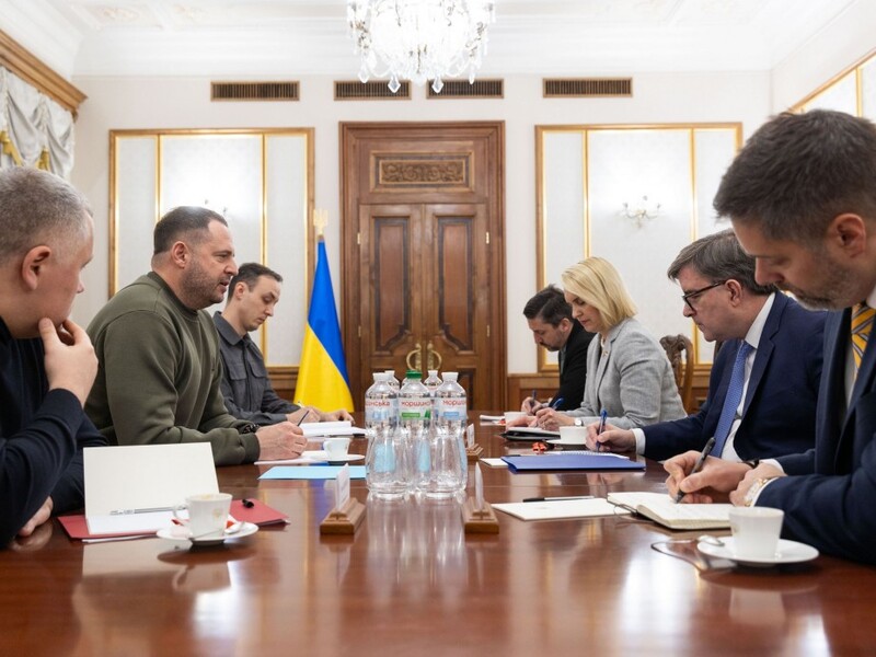 Єрмак обговорив із представниками Держдепу США підготовку до четвертої міжнародної зустрічі щодо української формули миру в Давосі 14 січня