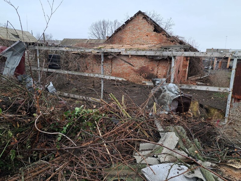 За сутки РФ обстреляла 13 областей. Есть раненые, разрушено жилье, газопровод и электросети – сводка ОВА