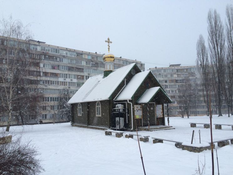 В Киеве с помощью коктейлей Молотова пытались поджечь храм УПЦ МП