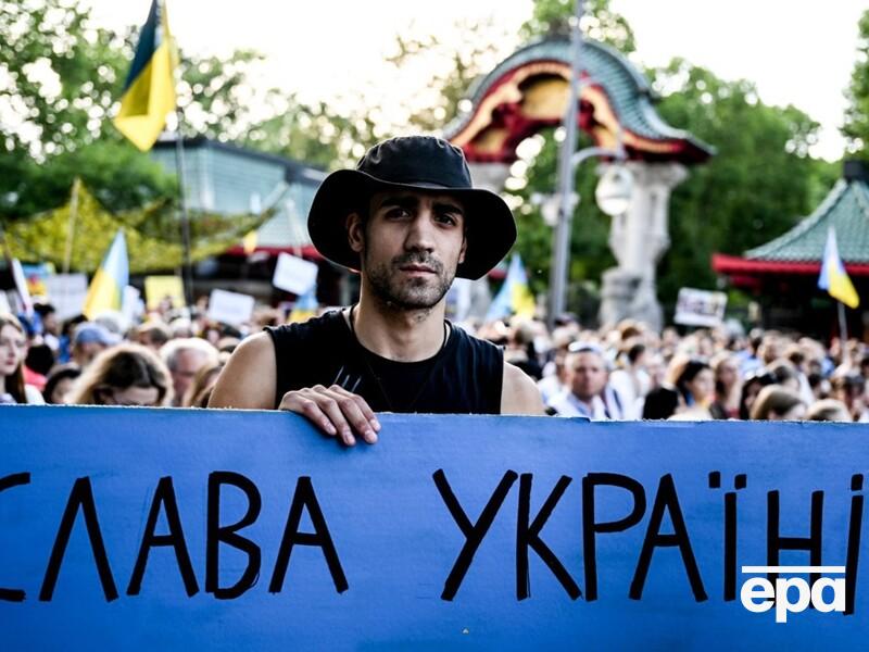 Украинские мужчины за границей в рамках мобилизации должны будут проходить такую же идентификацию, как и мужчины в Украине – нардеп