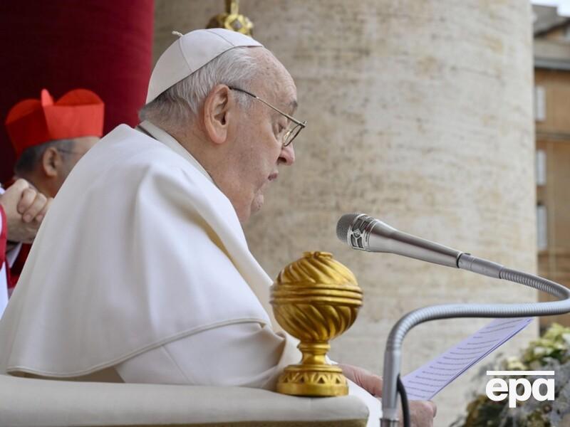 Папа римский на рождественской мессе попросил о мире и упомянул Украину