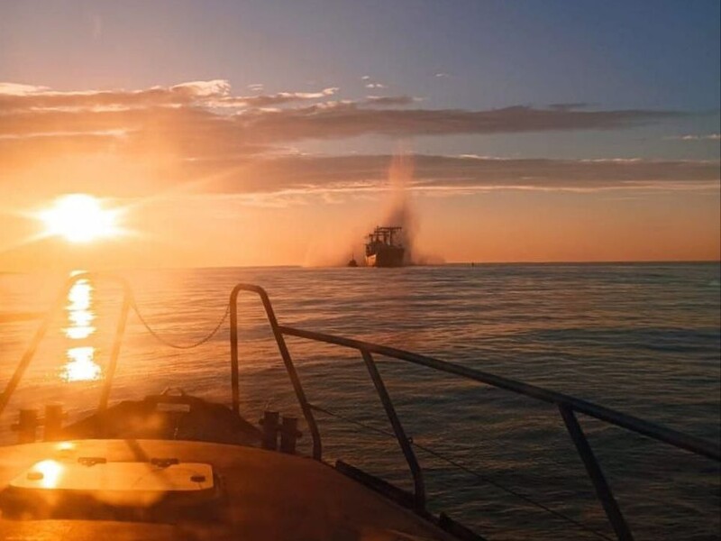 В Черном море гражданское судно под флагом Панамы подорвалось на морской мине 