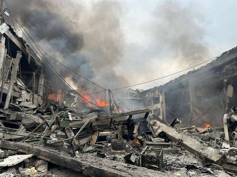 "Никогда не простим!" В Запорожье уже четверо погибших в результате российского ракетного удара – ОВА