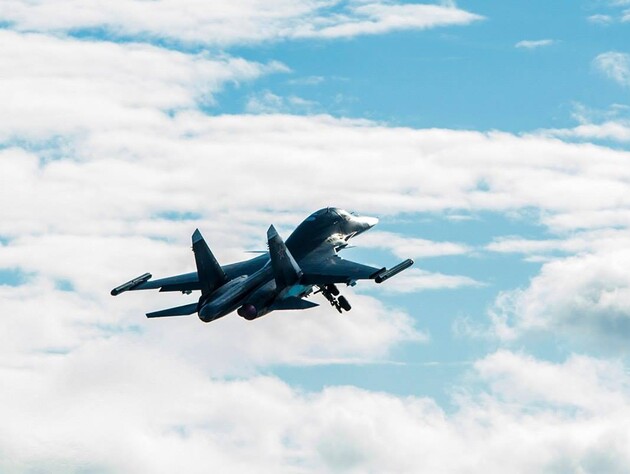 В Одесі приліт після російського авіаудару, ракета влучила по території одного з підприємств – сили оборони