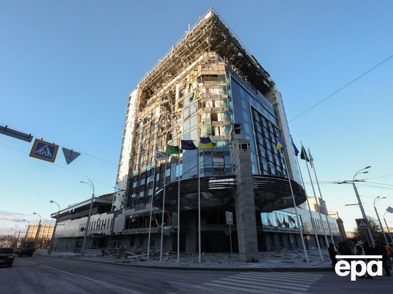 Унаслідок удару по готелю в Харкові постраждали журналісти німецького телеканала ZDF