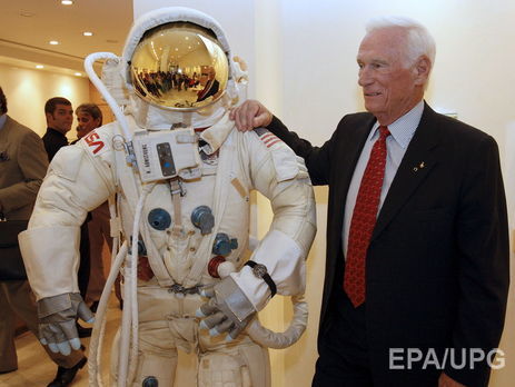 Умер Юджин Сернан, последний человек, стоявший на Луне