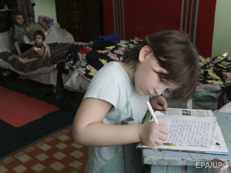 В Украине зарегистрировали 1,3 млн семей переселенцев &ndash; Минсоцполитики