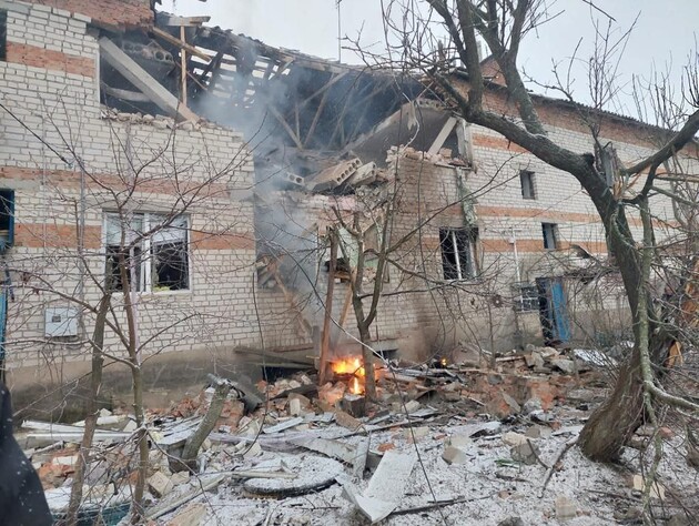 Российский Shahed попал в жилой двухэтажный дом в Сумской области, под завалами оказались люди – ОВА