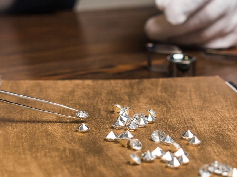 Набула чинності заборона імпорту алмазів із Росії до ЄС і країн G7