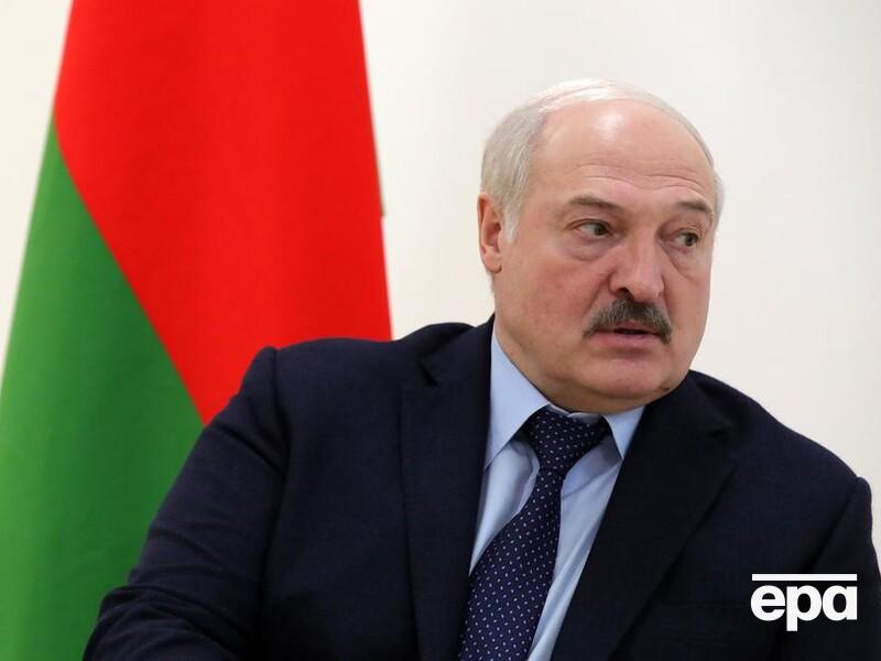 Лукашенко підписав закон, котрий дасть йому змогу після того, як він піде, залишатися недоторканним, користуватися держмайном і не сплачувати податків