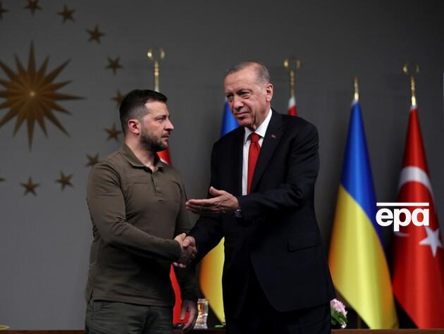 Зеленський обговорив з Ердоганом українську формулу миру. Президент Туреччини заявив про готовність бути посередником у мирних переговорах
