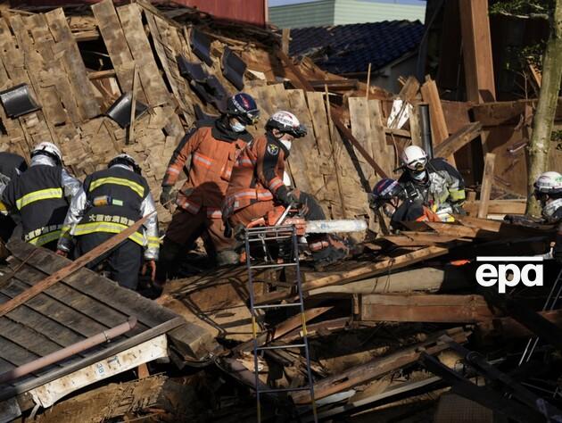 Кількість загиблих від землетрусу в Японії перевищила 90 осіб, приблизно 100 залишаються під завалами