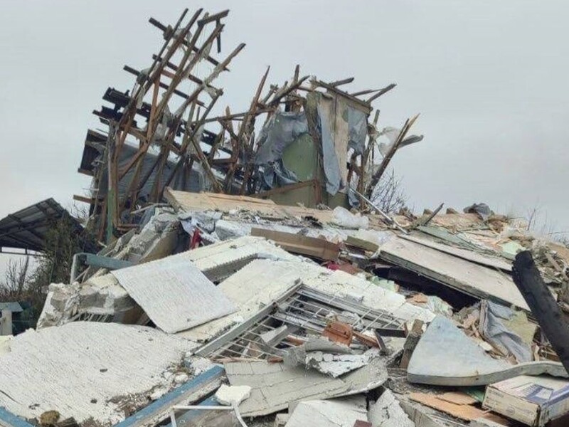 Обломки сбитой российской ракеты полностью разрушили дом в Днепровском районе, еще 16 – повреждены – ОВА