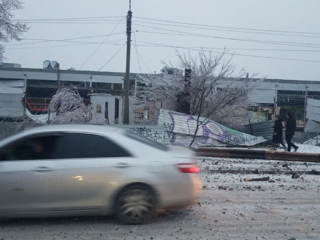 В Кривом Роге прилет по торговому центру, там разрушения, был пожар – ОВА