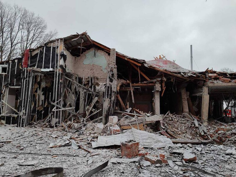 Зруйновано медичний корпус і їдальню. З'явилися фото наслідків удару по дитячому центру в Харкові