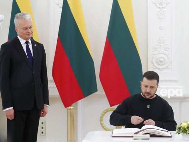 Украина совместно с Литвой будут производить оружие, в частности, средства борьбы с дронами – Зеленский 
