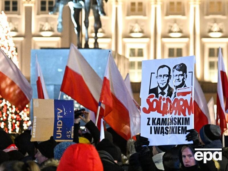 В Польше в президентском дворце задержаны экс-глава МВД и его заместитель. В Варшаве вспыхнули протесты