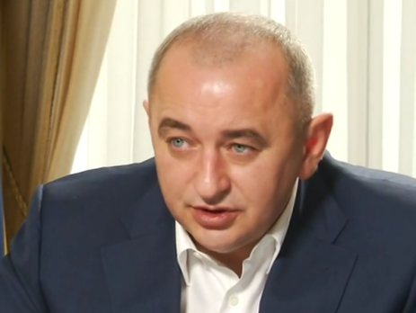 Защита Януковича требует допросить Матиоса