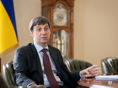 В НБУ падение гривны объяснили 