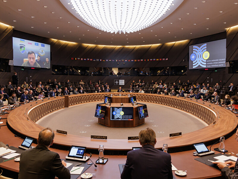 Засідання ради Україна – НАТО. Союзники пообіцяли передати Києву зброї на мільярди євро