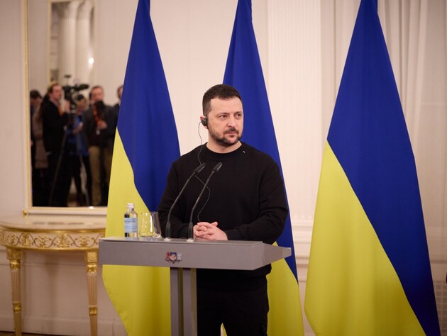 Зеленский заявил, что Кабмин раздутый как институция, и назвал приоритетные реформы в Украине