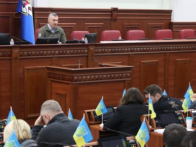 ДБР завершило розслідування у справі трьох депутатів Київради, які ухилялися від військової служби