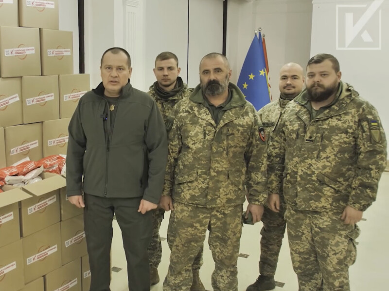 "Украинская команда" передала наборы для обогрева 72-й бригаде – Палатный