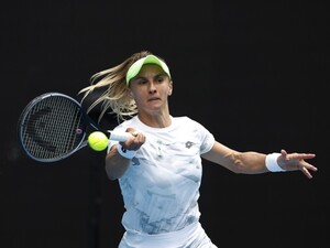 Костюк на Australian Open вирвала перемогу в росіянки, Цуренко всуху програла Соболенко й не потиснула їй руки