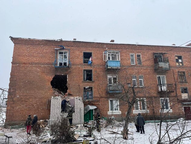 Ворог за добу атакував 10 регіонів України, у Харківській і Херсонській областях є загиблі й поранені мирні жителі