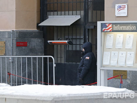 Посольство США в Москве заявило, что слова Лаврова о переодетых американских дипломатах лучше разъяснят в МИД РФ