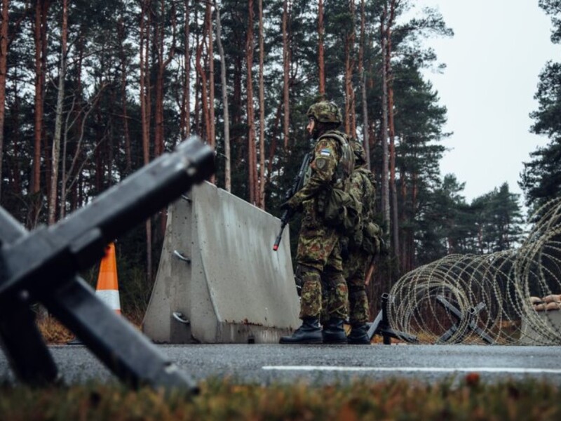 Страны Балтии договорились построить "линию обороны" на границе с Россией