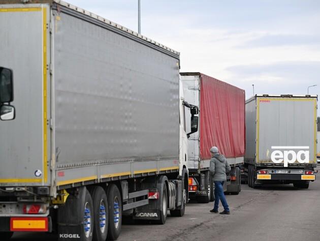Польські митники свідомо гальмують рух українського вантажного транспорту – Асоціація міжнародних автоперевізників України